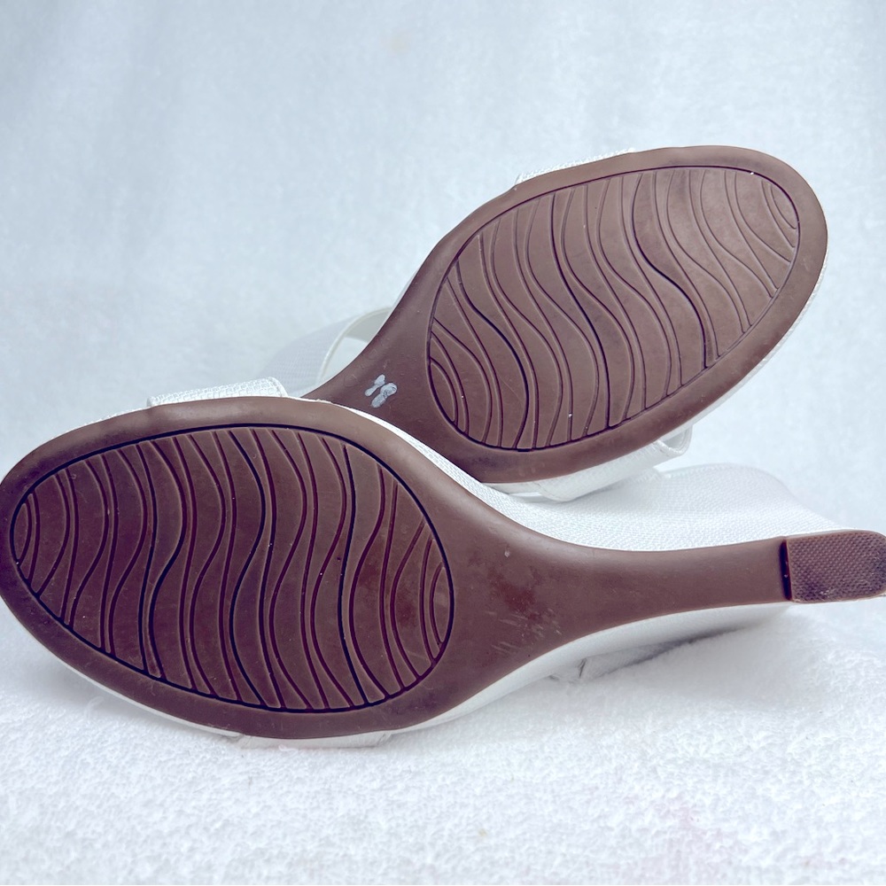 Impo Shoes, white 2 strap 3 inch wedge - Picture 4 of 4